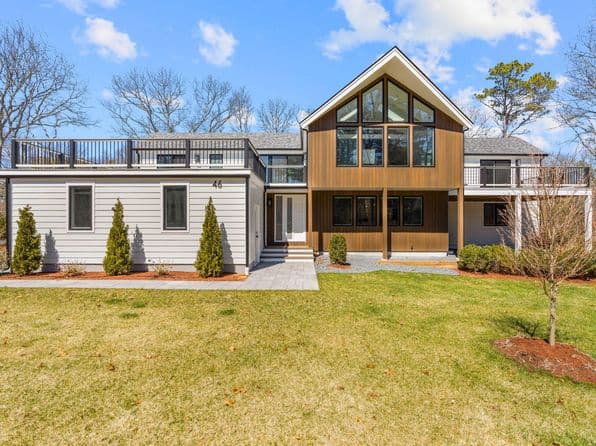 46 Greensward Circle, Mashpee