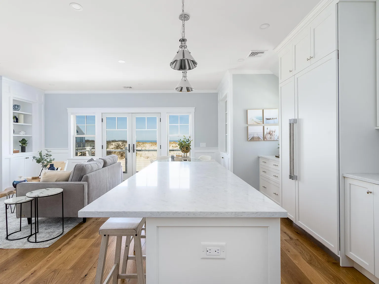 7 Collins Avenue - Photo 3