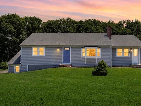 100 Village Lane, Wellfleet