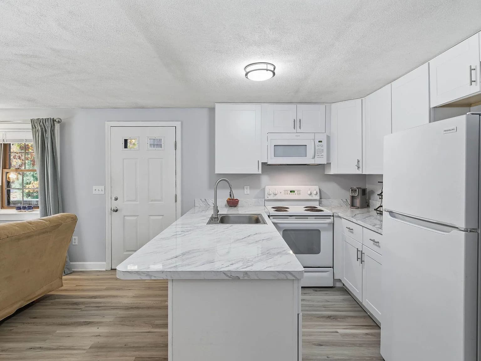 35 Ashumet Road UNIT 14A - Photo 5