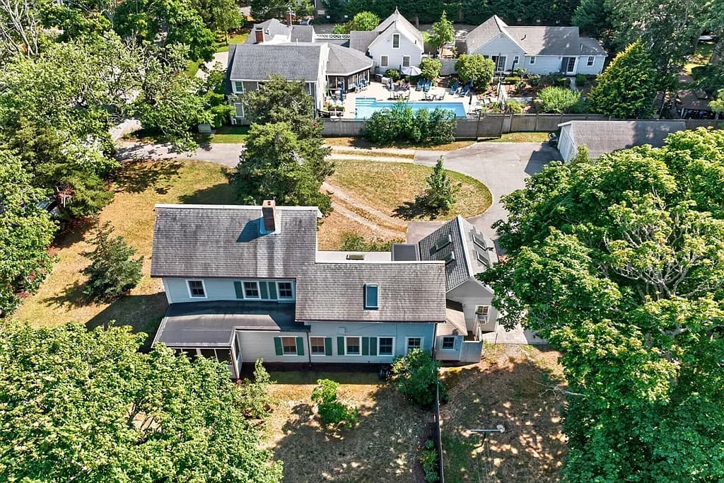 190 Belmont Rd - Photo 1