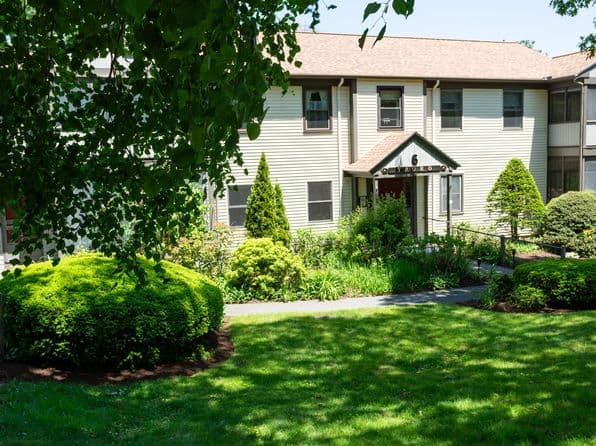 14 Harold Street APT 6B, Harwich Port