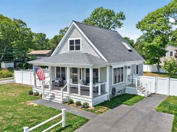 245 Edgewater Drive E, East Falmouth
