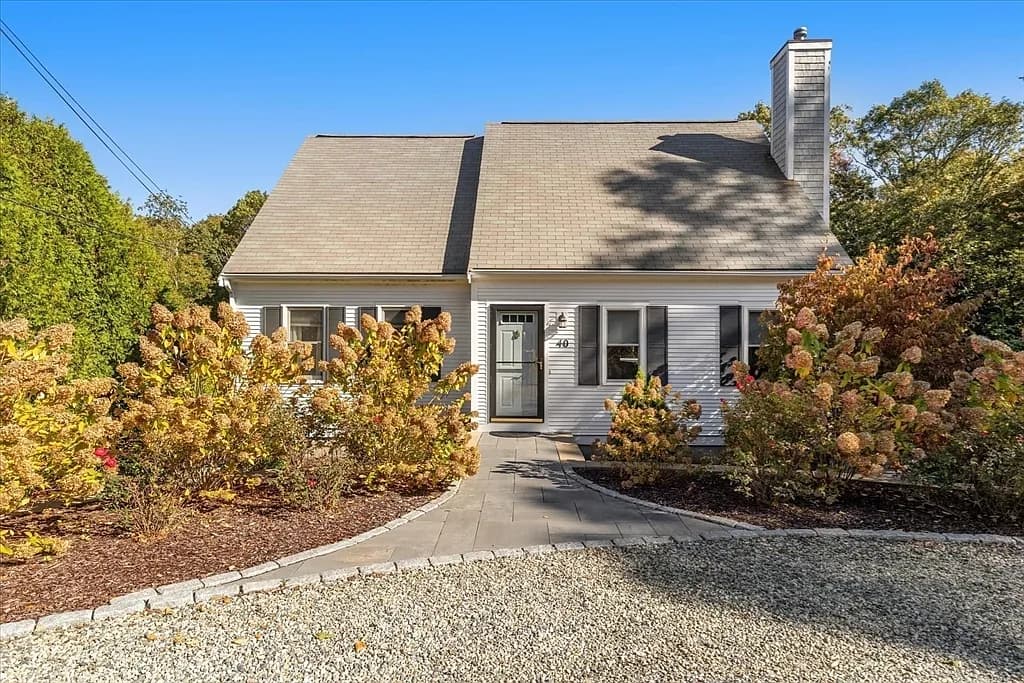 40 Waterfield Rd, Barnstable