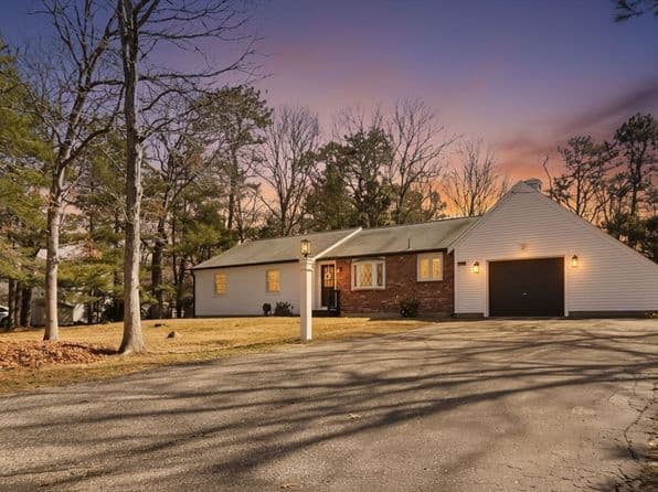 38 White Oak Trl, Barnstable