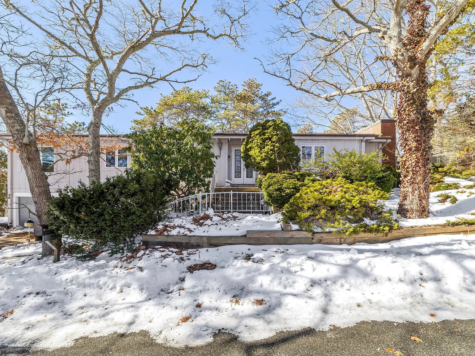 36 Little Neck Lane - Photo 1