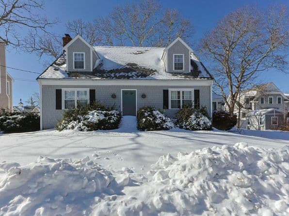 24 Montgomery Court, Falmouth