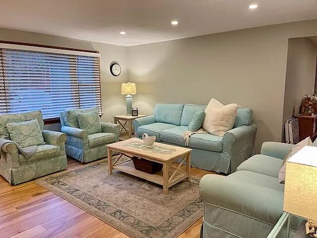 33 Easterly Drive - Photo 1