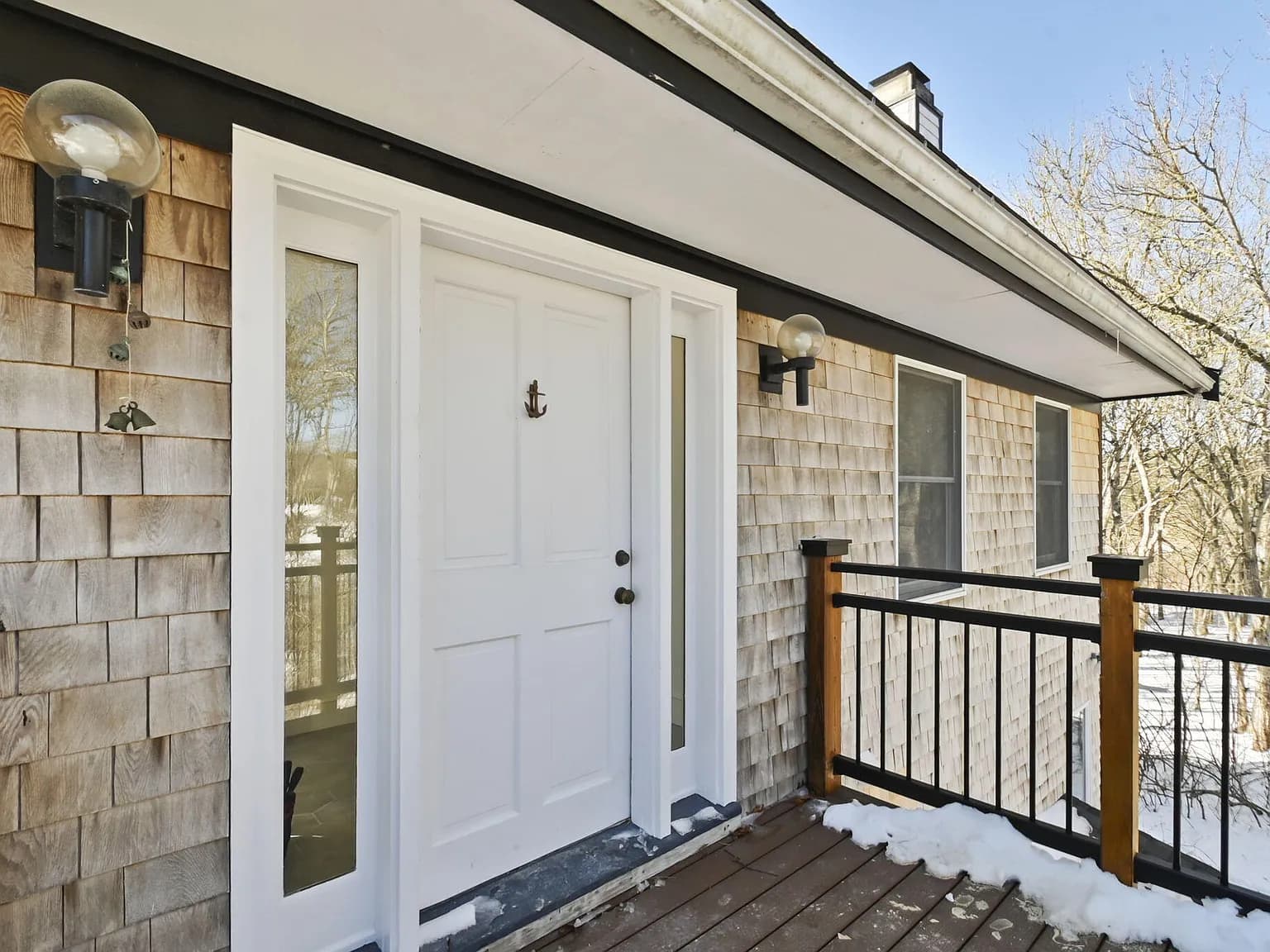 86 Harry Kemp Way #B - Photo 1