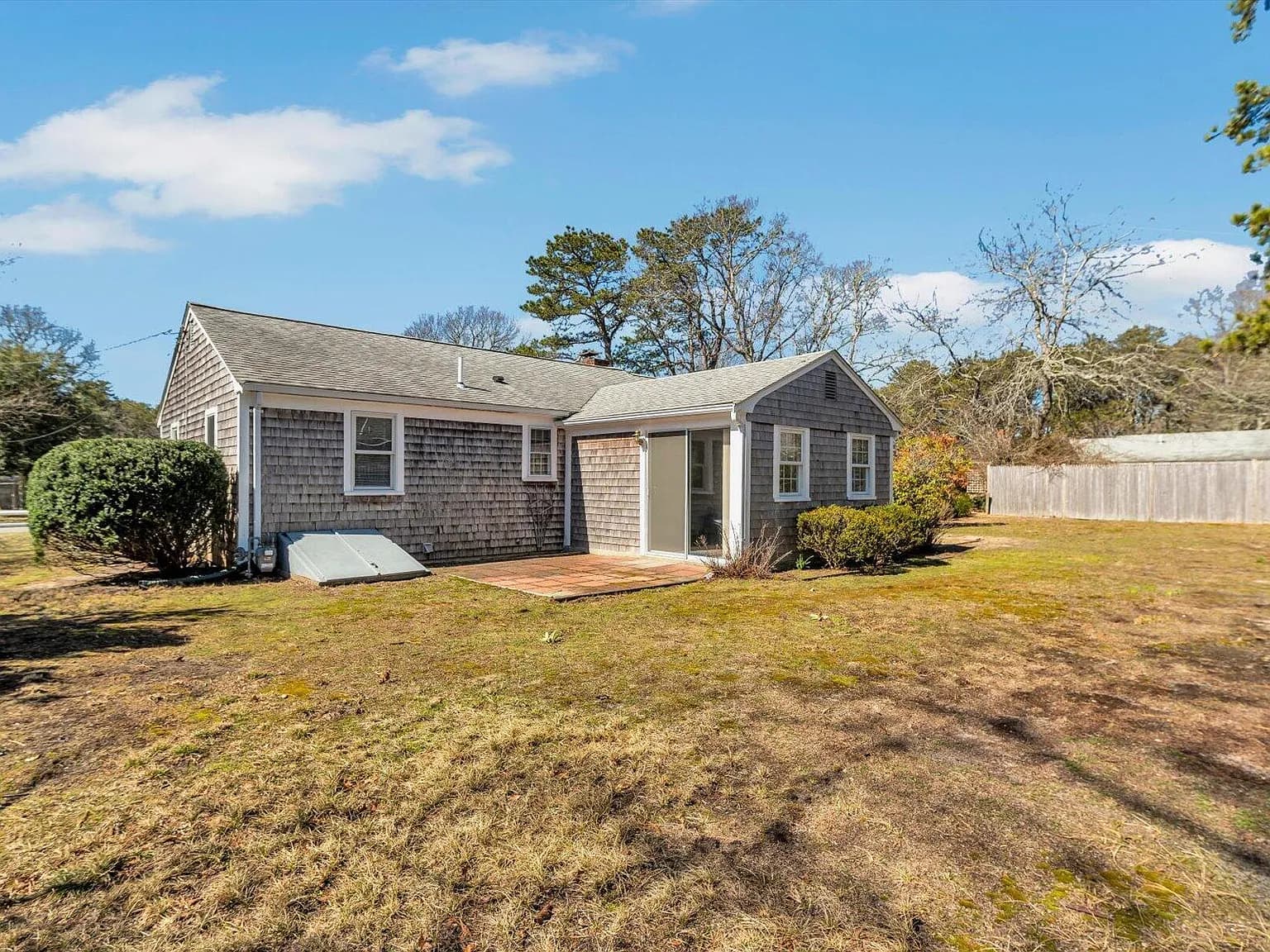 76 Rita Avenue - Photo 1