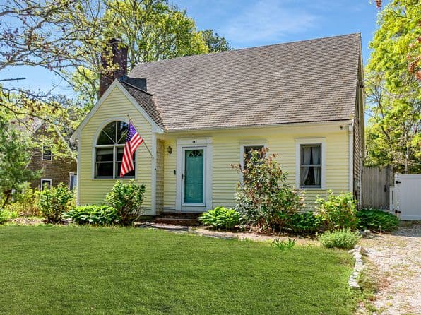 191 James Circle, Mashpee