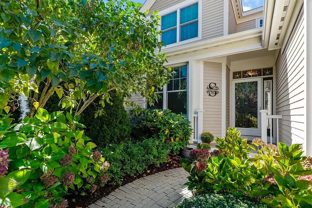 23 Sea Spray Ave #563 - Photo 2