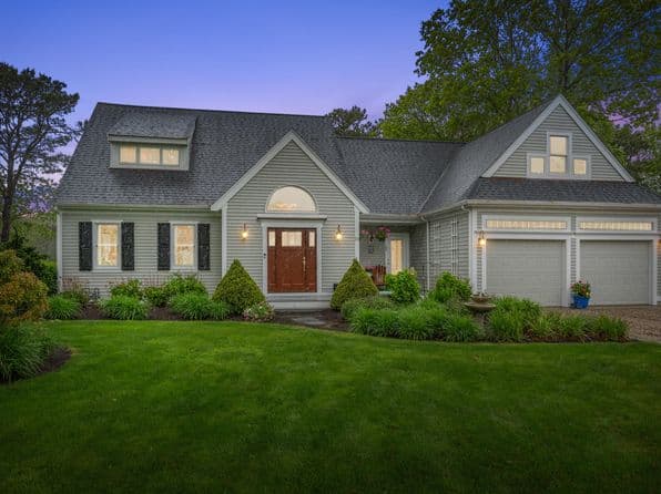 35 Bayshore Drive, Mashpee