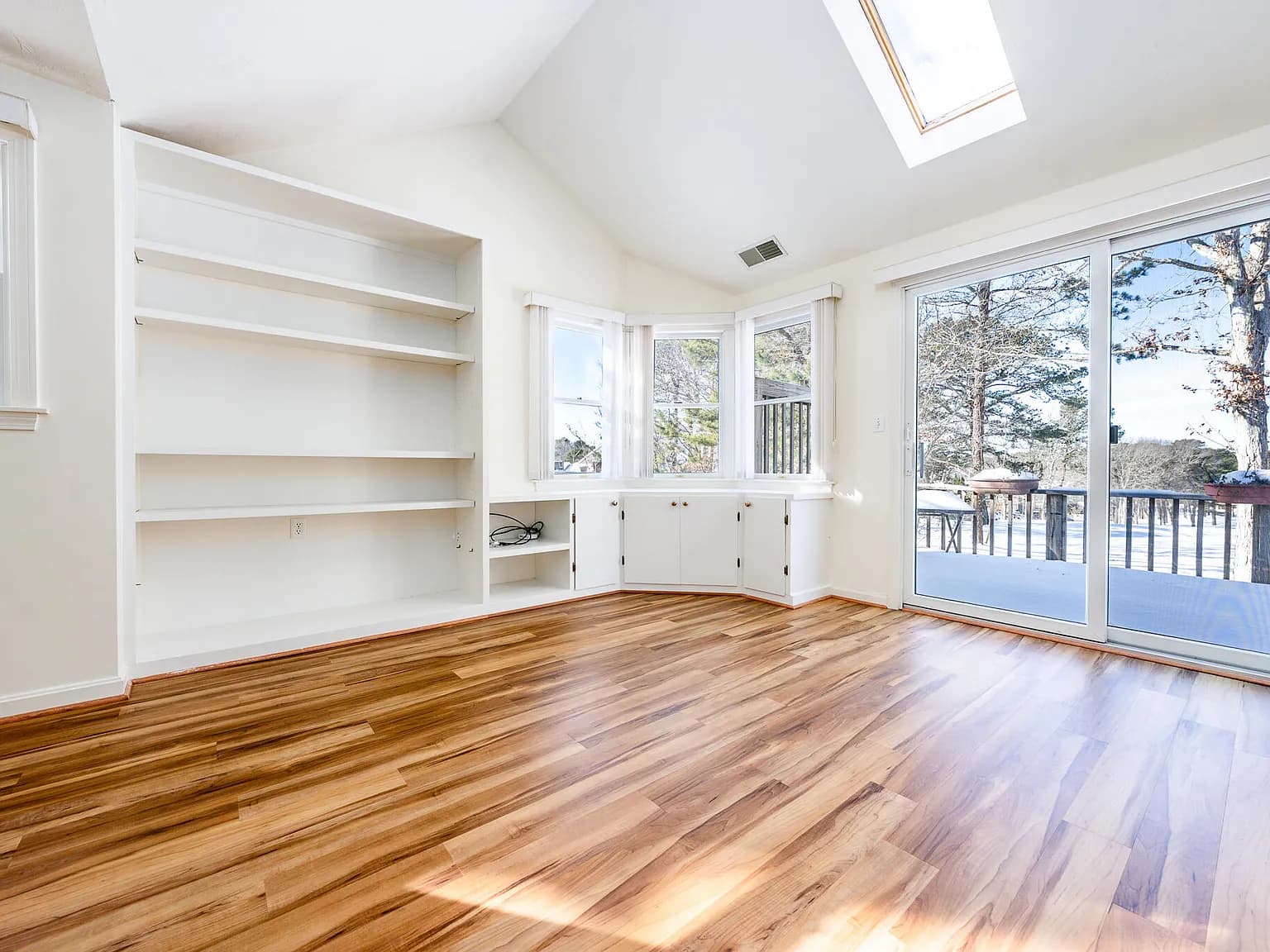 8 Oak Glen UNIT 8 - Photo 2