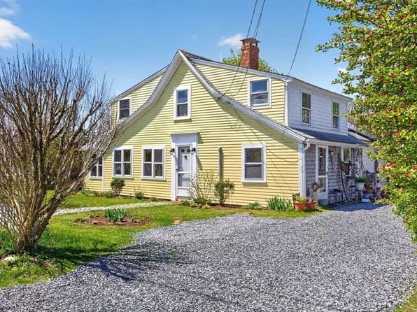 5 Pleasant St Unit A, Dennis Port