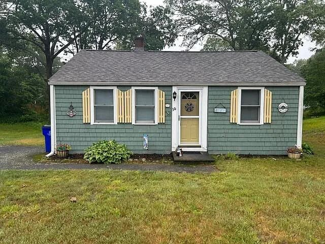 30 Marjorie Avenue, Pocasset
