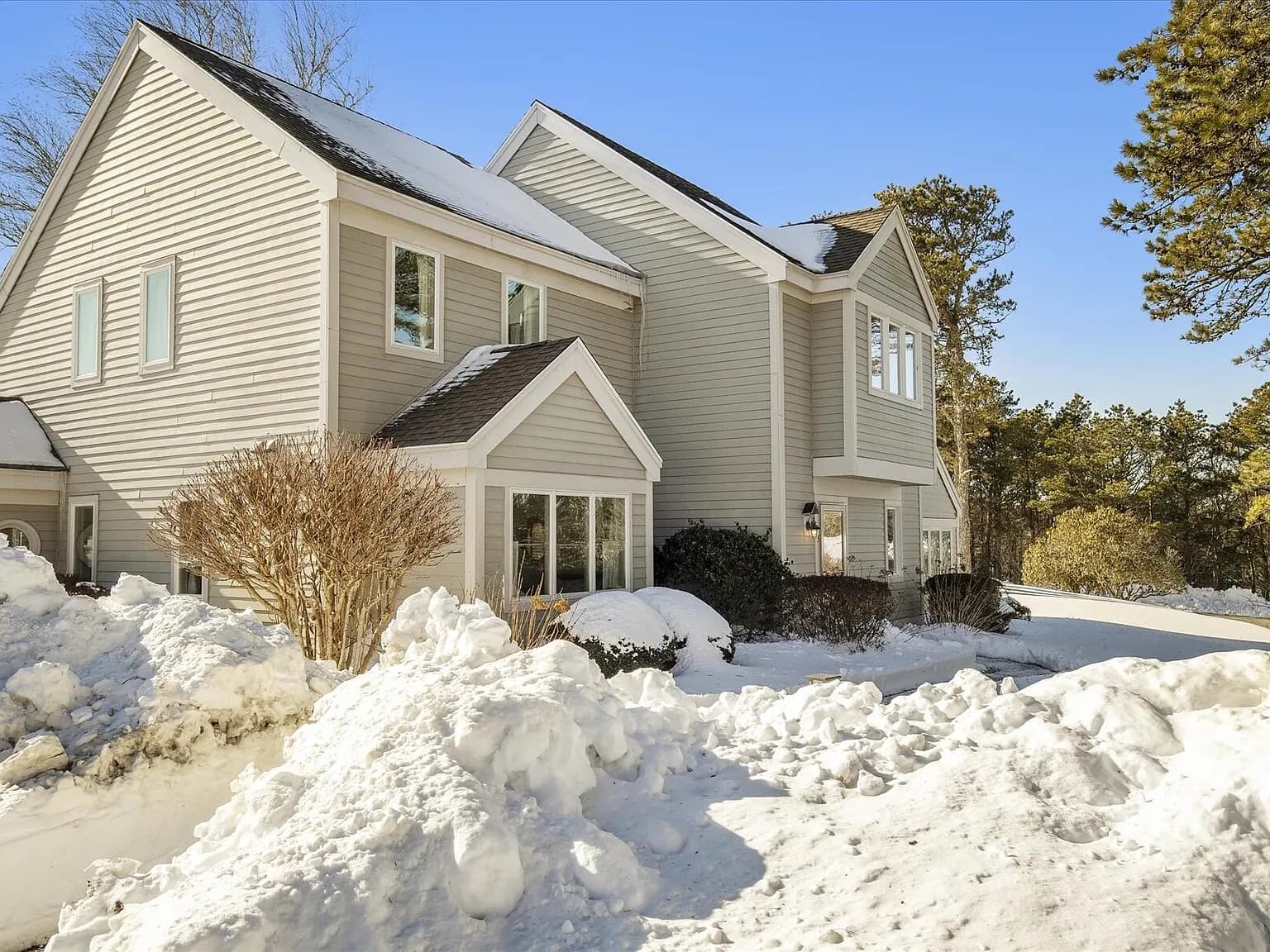 103 Trevor Lane UNIT 103 - Photo 1