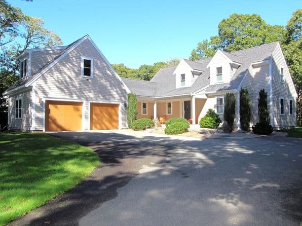 80 Abby Rd, Brewster