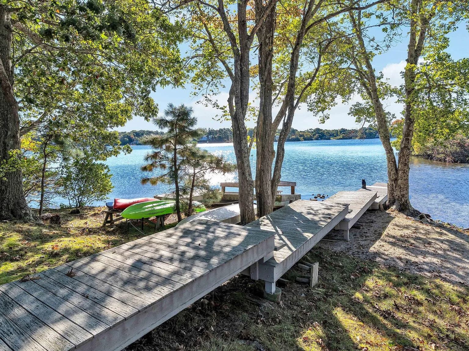 481 Lakeside Drive W - Photo 2