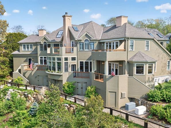 15 Clowes Drive, Falmouth