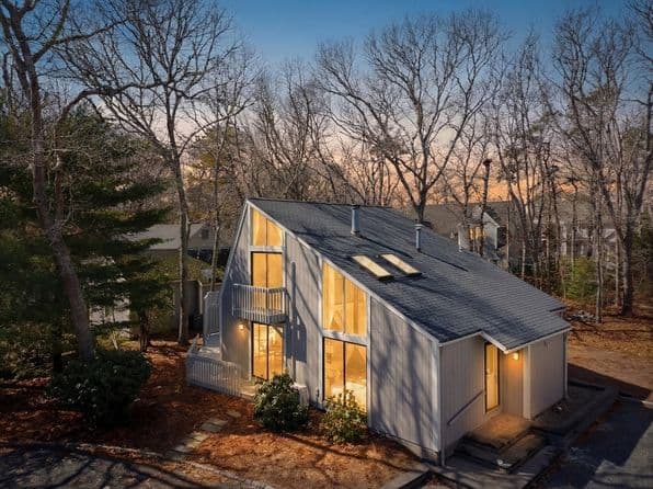 18 Sand Dollar Ln, Mashpee