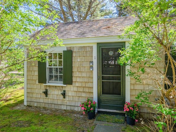 1975 State Highway UNIT 1, Eastham