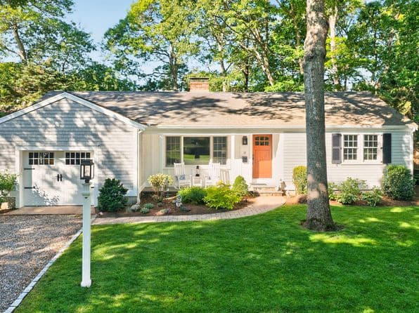 15 Brezner Lane, Centerville