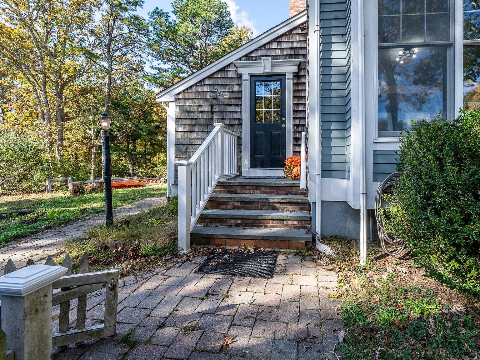 8 W Crossfield Road - Photo 2