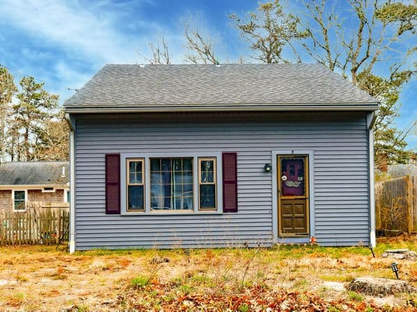 5 Evergreen Street, South Yarmouth