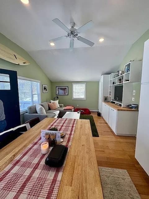 26 Highland St - Photo 5