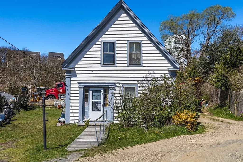 37-37D Court St - Photo 3