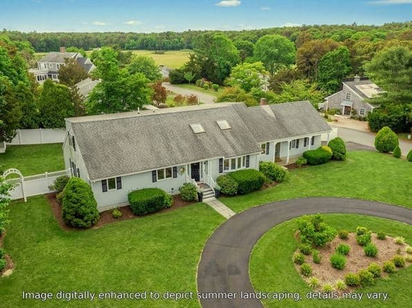 7 Oxford Dr, Barnstable