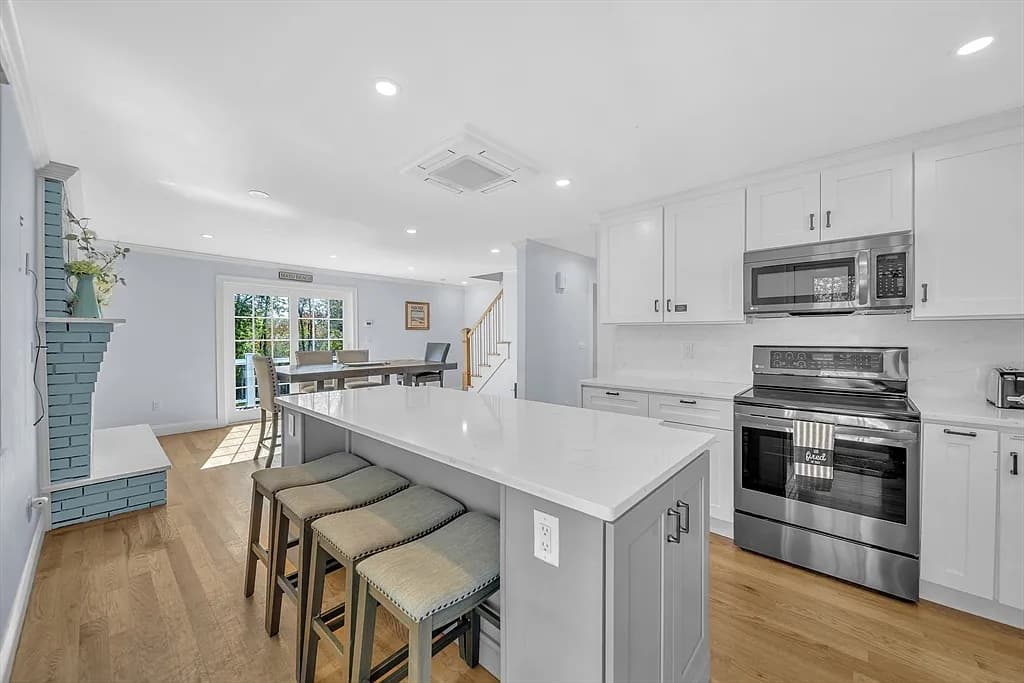 35 Holbrook Ave - Photo 4