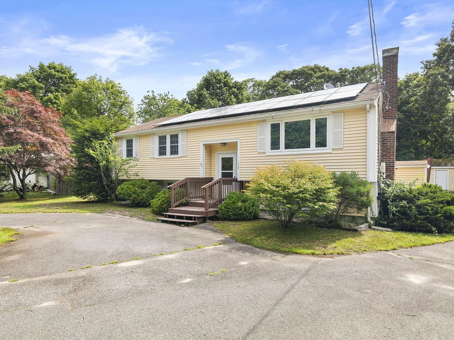 219 Fresh Pond Road, East Falmouth