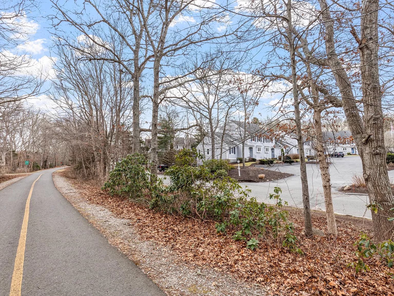 37 Carlson Lane UNIT 12 - Photo 2