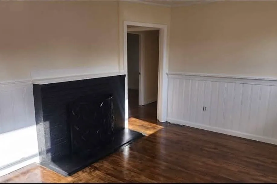 252 Hinckley Rd - Photo 1