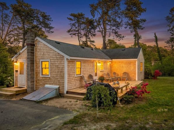 15 Barker Street, Wellfleet