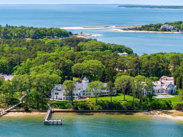 168 Garrison Lane, Osterville