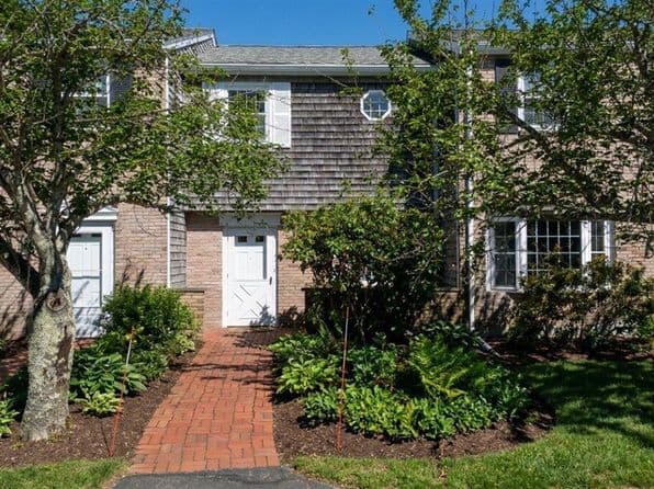 8 Captain Cook Lane UNIT 8, Centerville