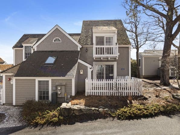 4 Hyannis Point Road UNIT 4, Mashpee