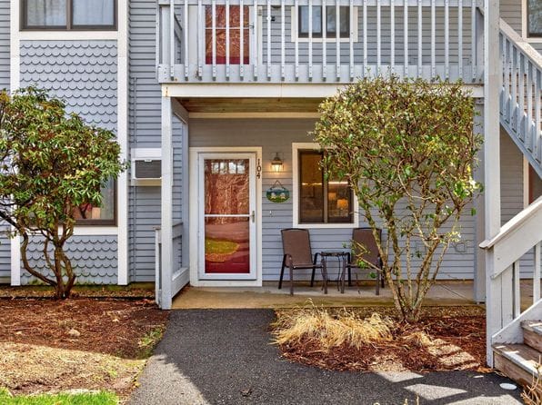 104 Chilton Lane UNIT 104