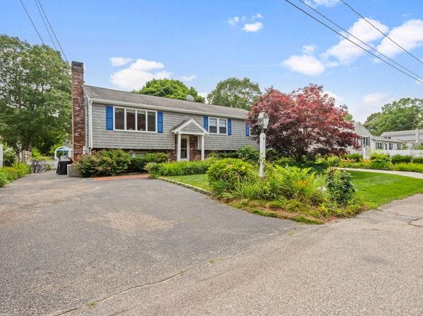 63 Ellsworth Drive