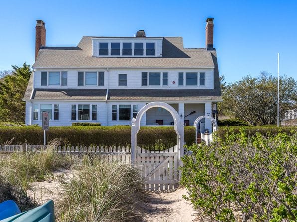 616 Commercial Street Unit 15