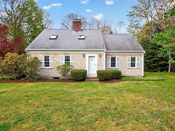 10 Hathorne Lane
