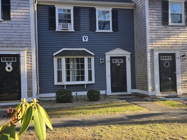 248 Camp Street APT V2