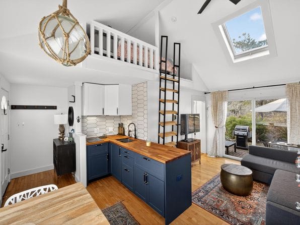 962 Commercial Street Unit 5