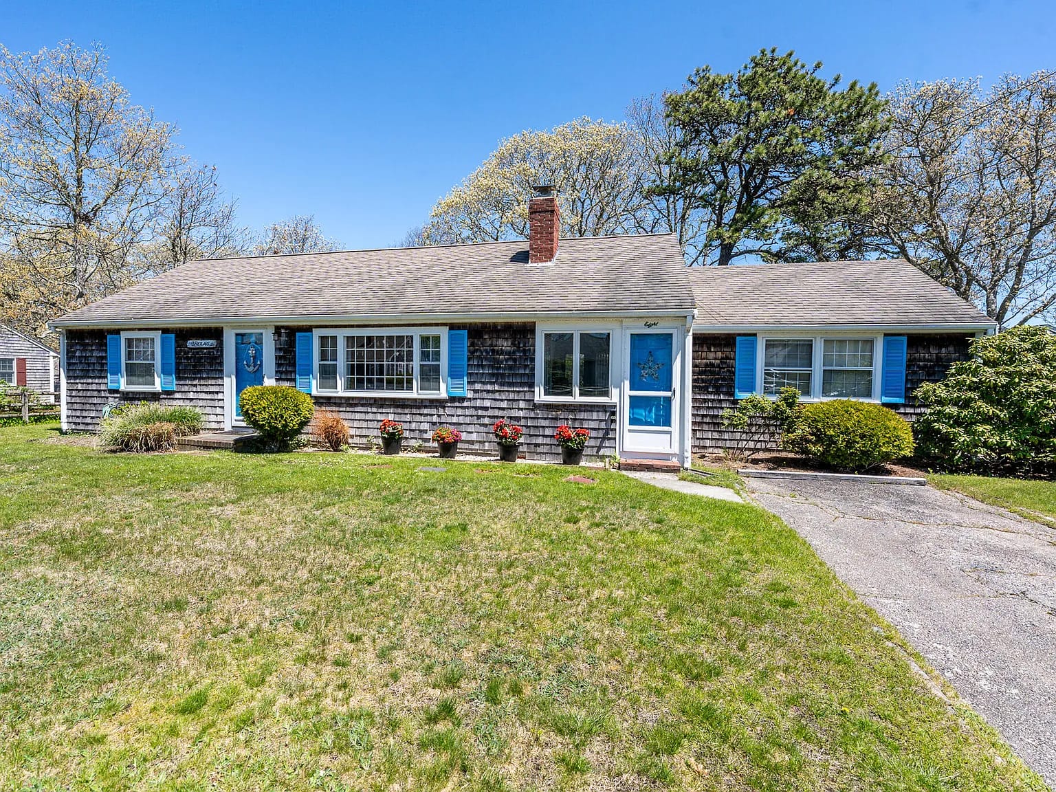 8 Folger Lane