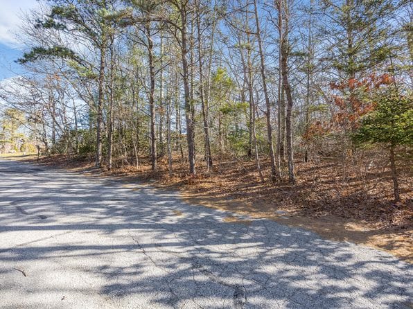 3 Whiffletree Circle