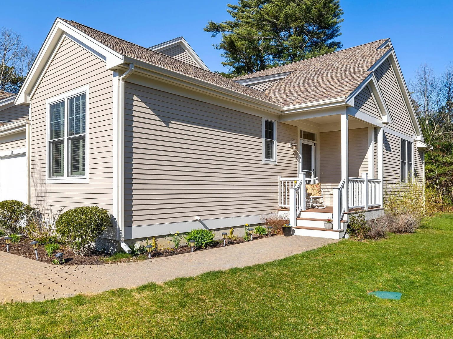 16 Grey Hawk Drive UNIT 16