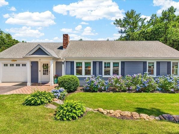 17 Hilltop Dr